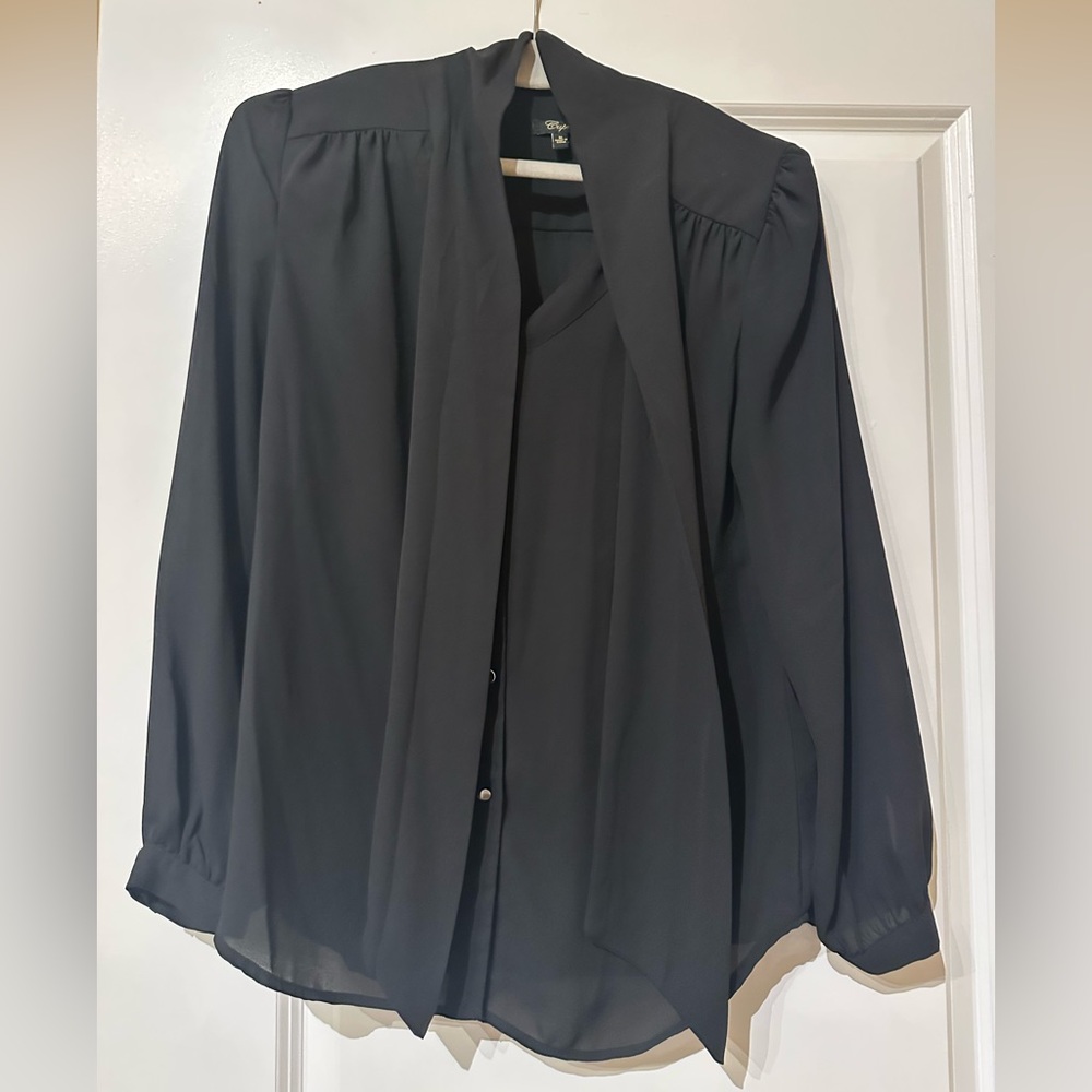 Elegant Black Women's Tie Bow Top - Picture 3 of 5